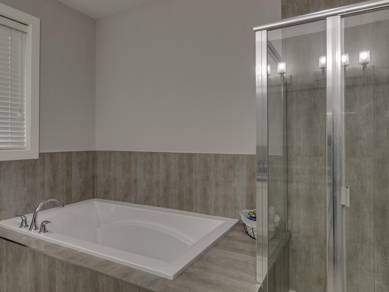 64091 Flood Hope Road, Hope, BC, V0X 1L2 - 24