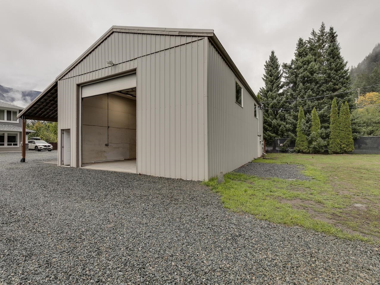 64091 Flood Hope Road, Hope, BC, V0X 1L2 - 32