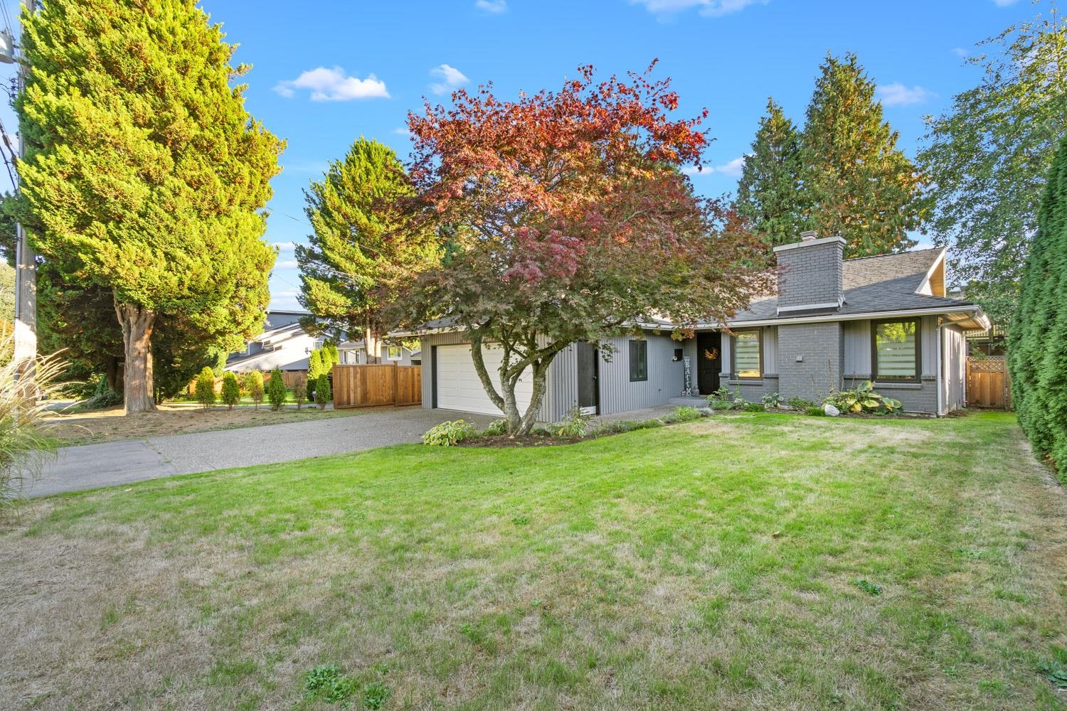 15930 20 Avenue, Surrey, BC, V4A 2B2