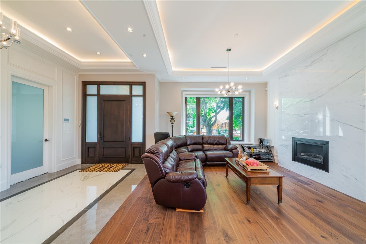 2753 W 10th Avenue, Vancouver, BC, V6K 2K1 - 4