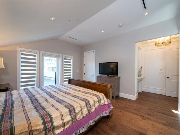 2753 W 10th Avenue, Vancouver, BC, V6K 2K1 - 21