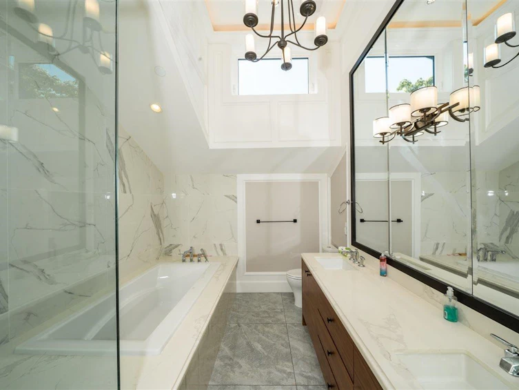 2753 W 10th Avenue, Vancouver, BC, V6K 2K1 - 33