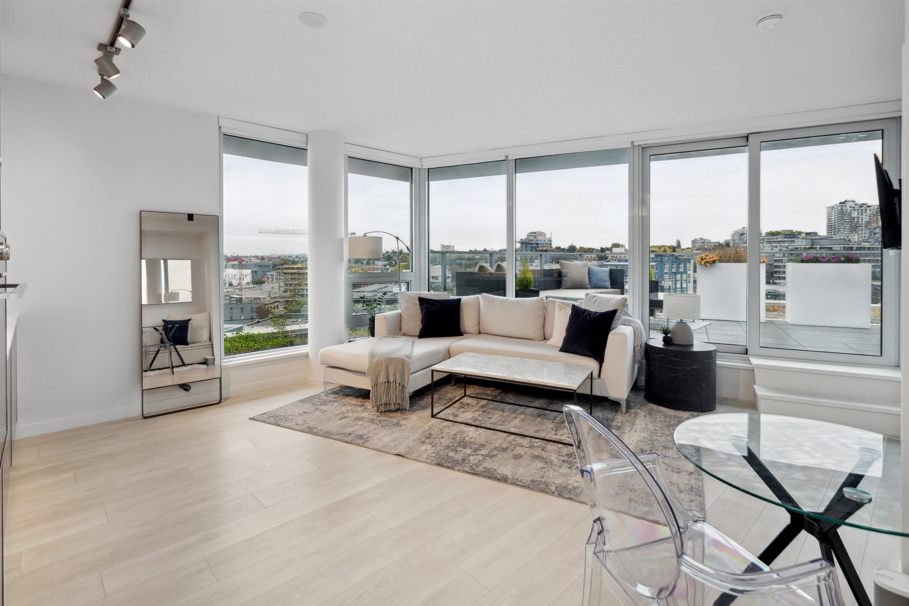 1208-180 E 2nd Avenue, Vancouver, BC, V5T 0K4