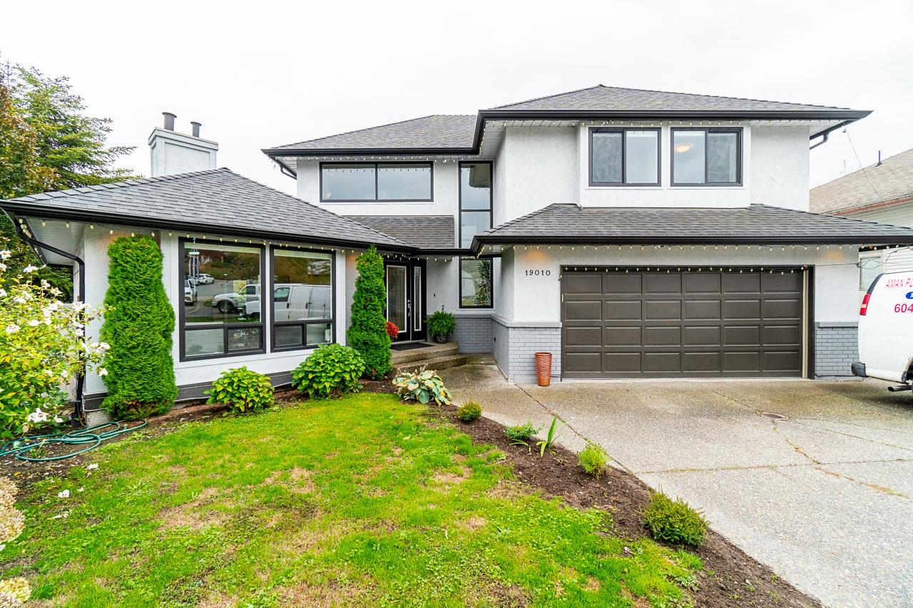 19010 59 Avenue, Surrey, BC, V3S 7R8