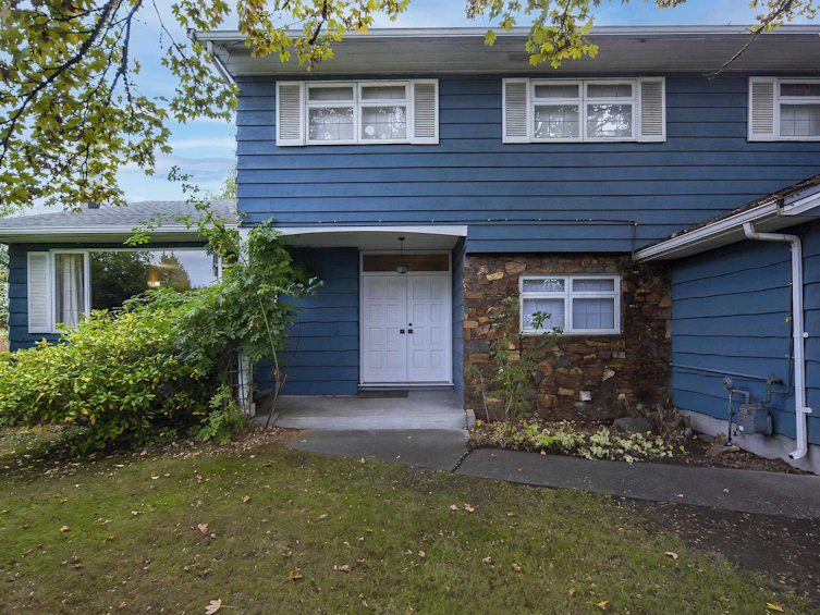 6011 Maple Road, Richmond, BC, V7E 1G4