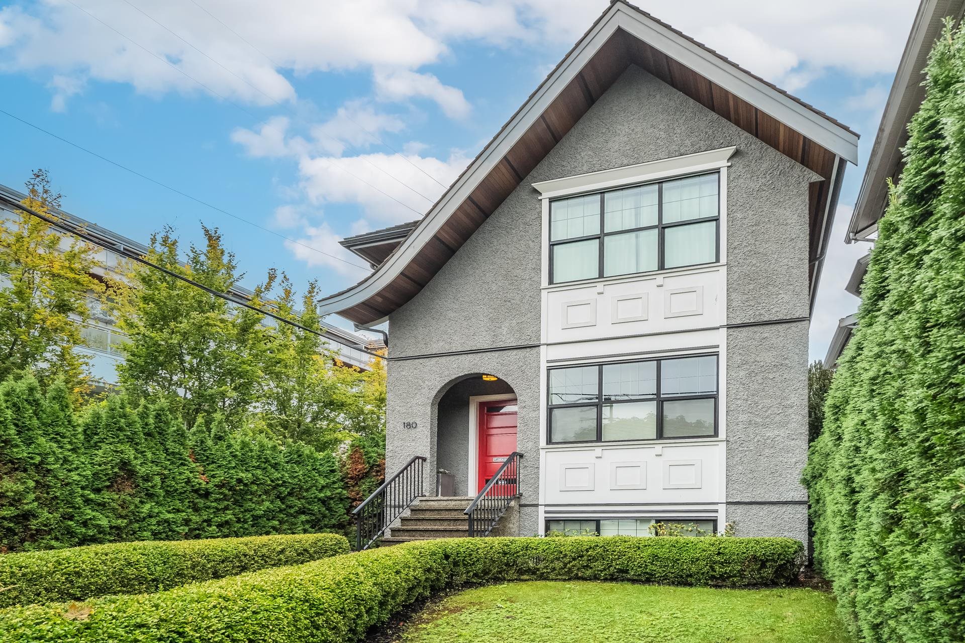 180 E 17th Avenue, Vancouver, BC, V5V 1A4