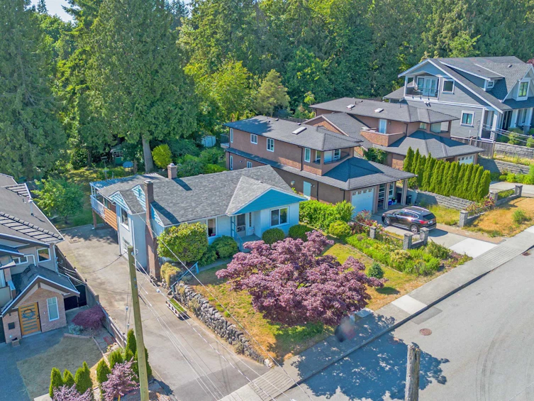 7989 Mcgregor Avenue, Burnaby, BC, V5J 4H4