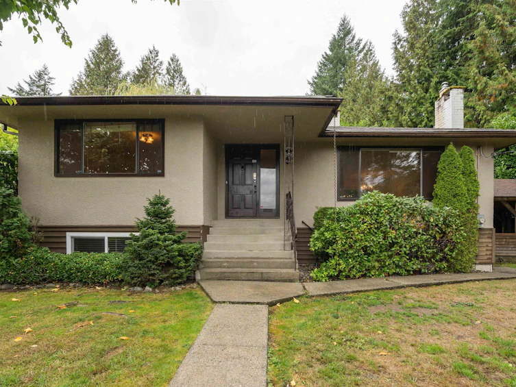 993 Friar Crescent, North Vancouver, BC, V7G 1M8