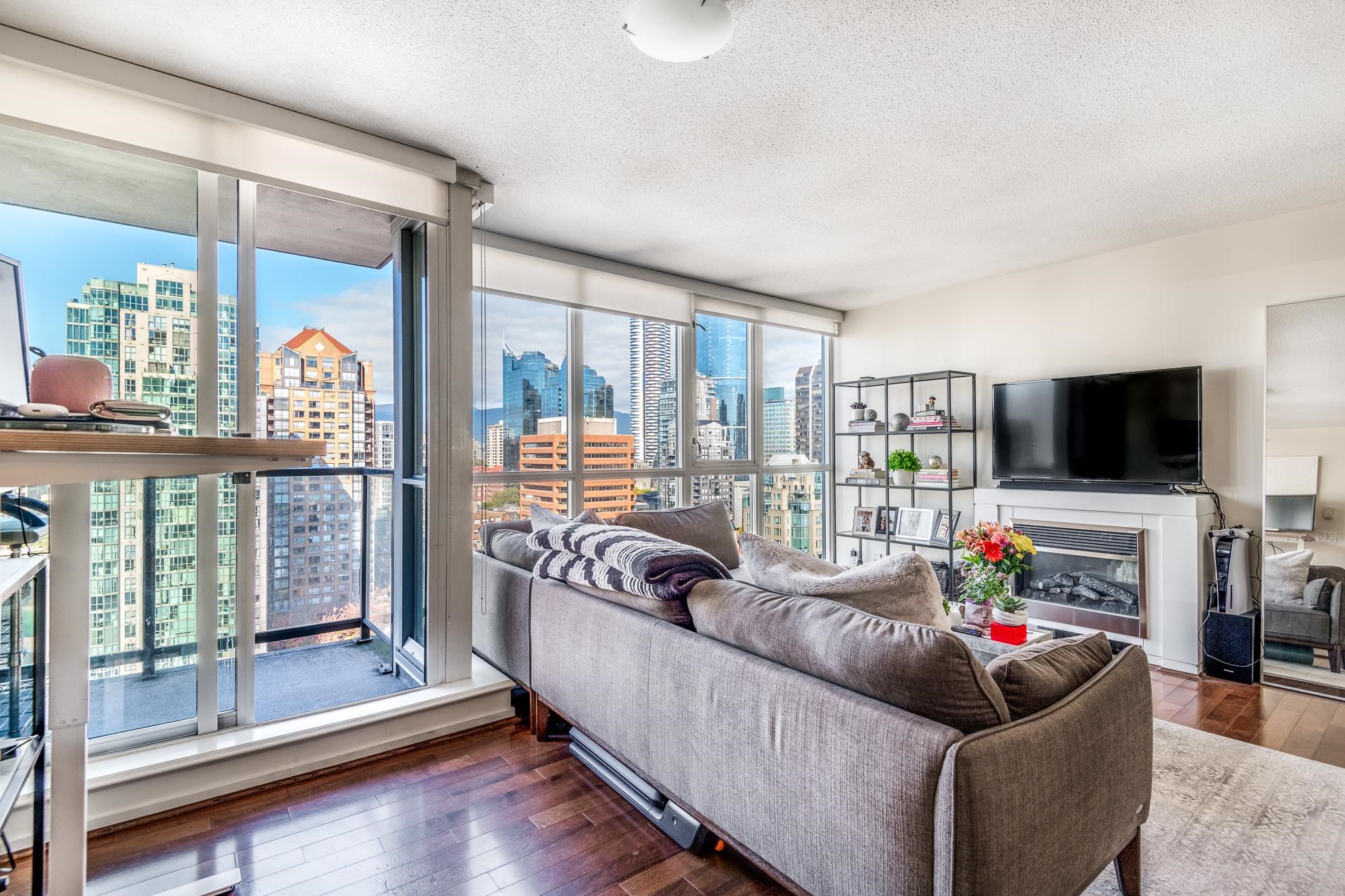 2001-1199 Seymour Street, Vancouver, BC, V6B 1K3