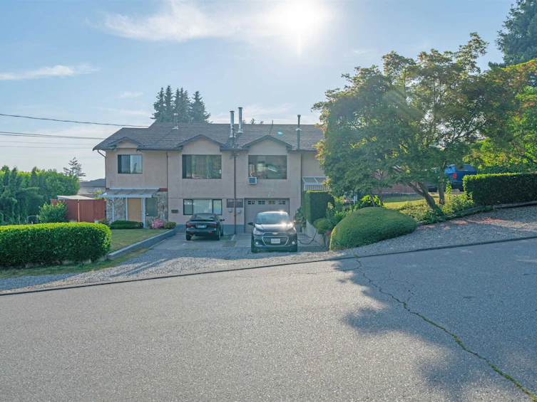 250-250-252 Lebleu Street, Coquitlam, BC, V3K 5Z3