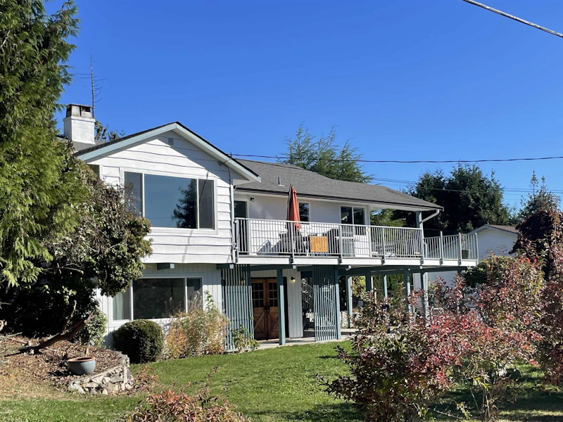 5104 Betty Road, Sechelt BC
