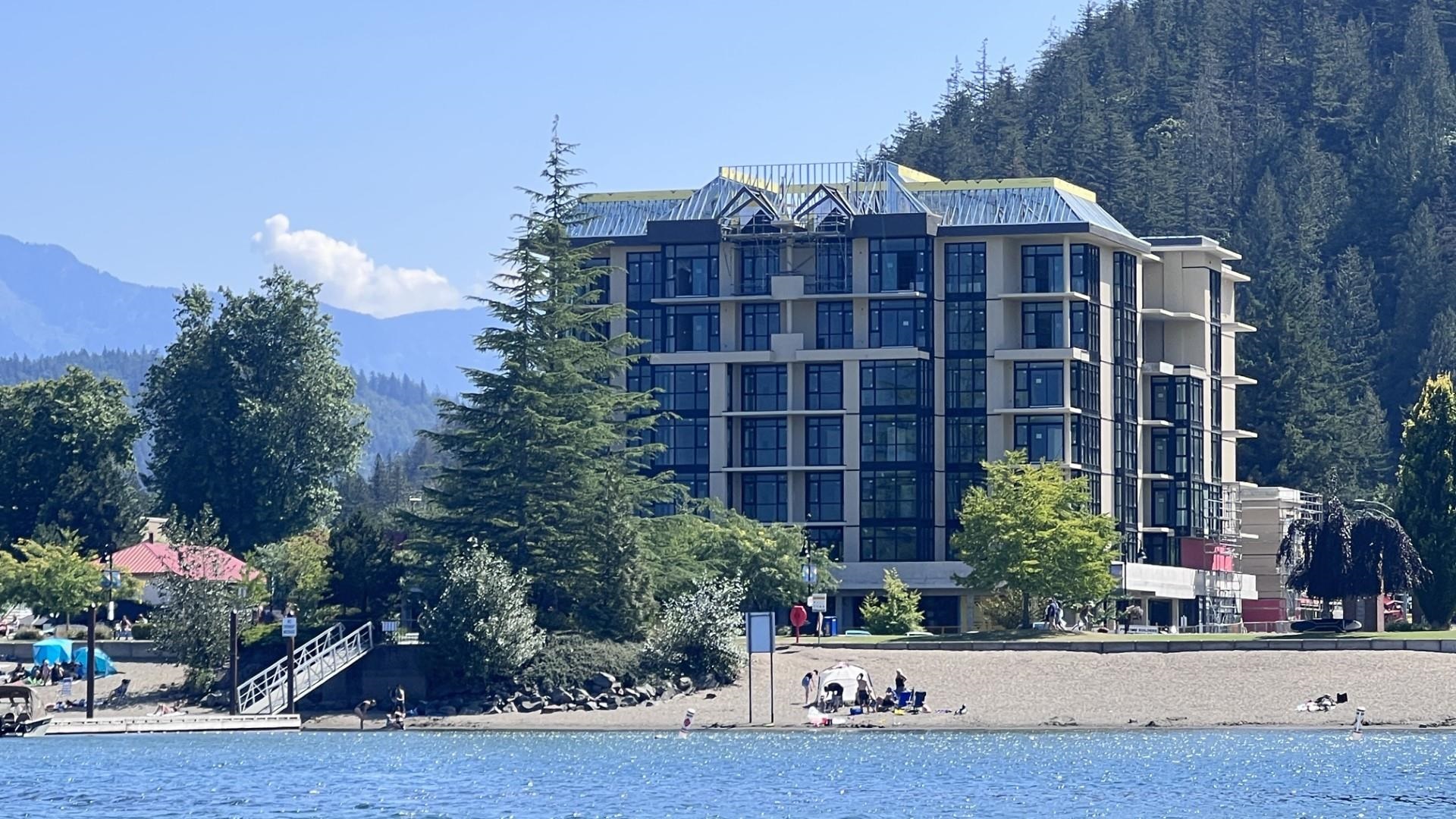 703-120 Esplanade Avenue, Harrison Hot Springs, BC, V0M 1K0