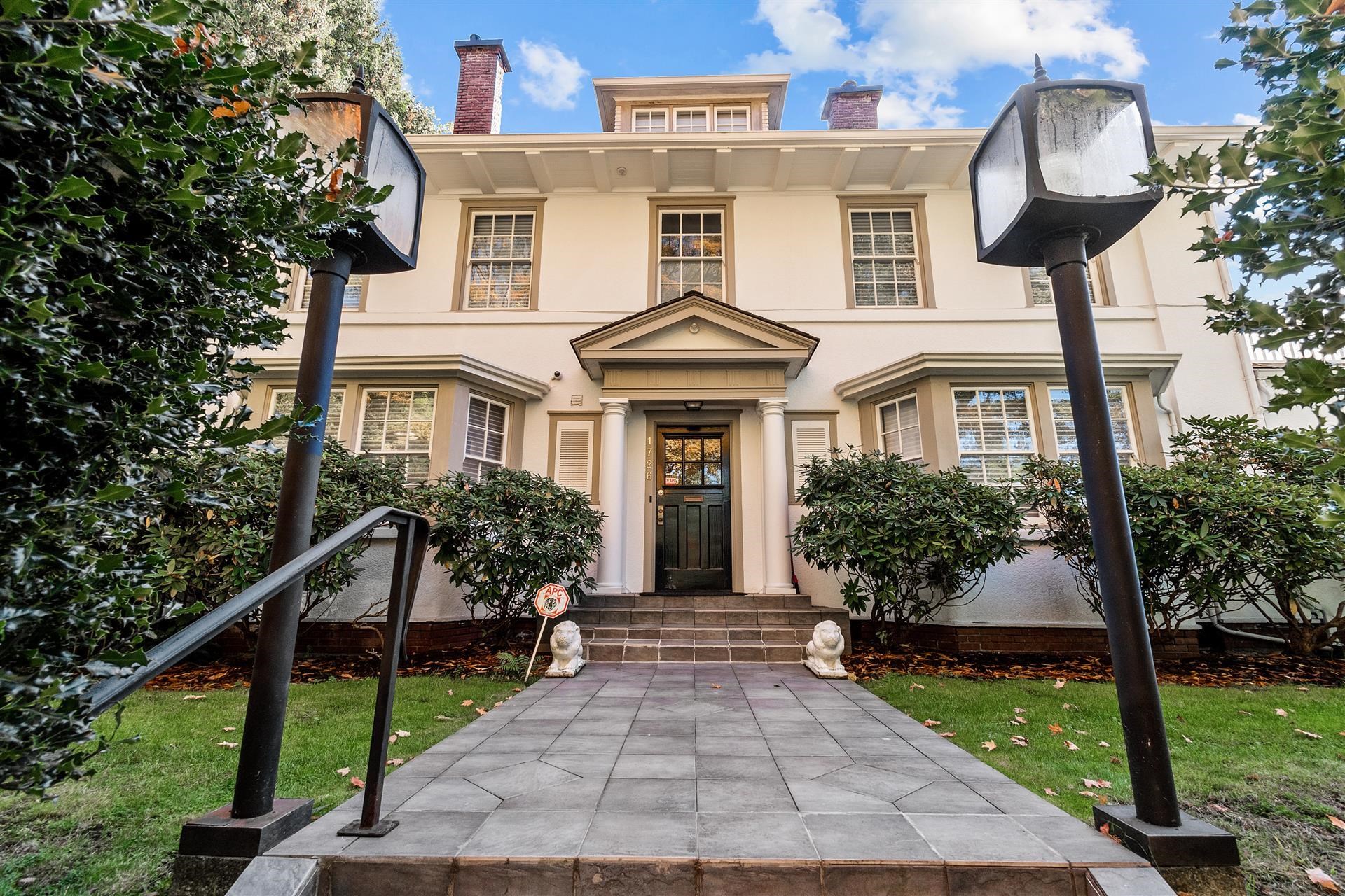 1726 W 32nd Avenue, Vancouver, BC, V6J 3A7
