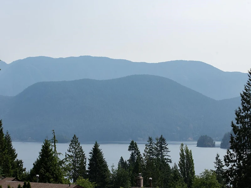 1995 Cliffwood Road, North Vancouver BC V7G 1S1