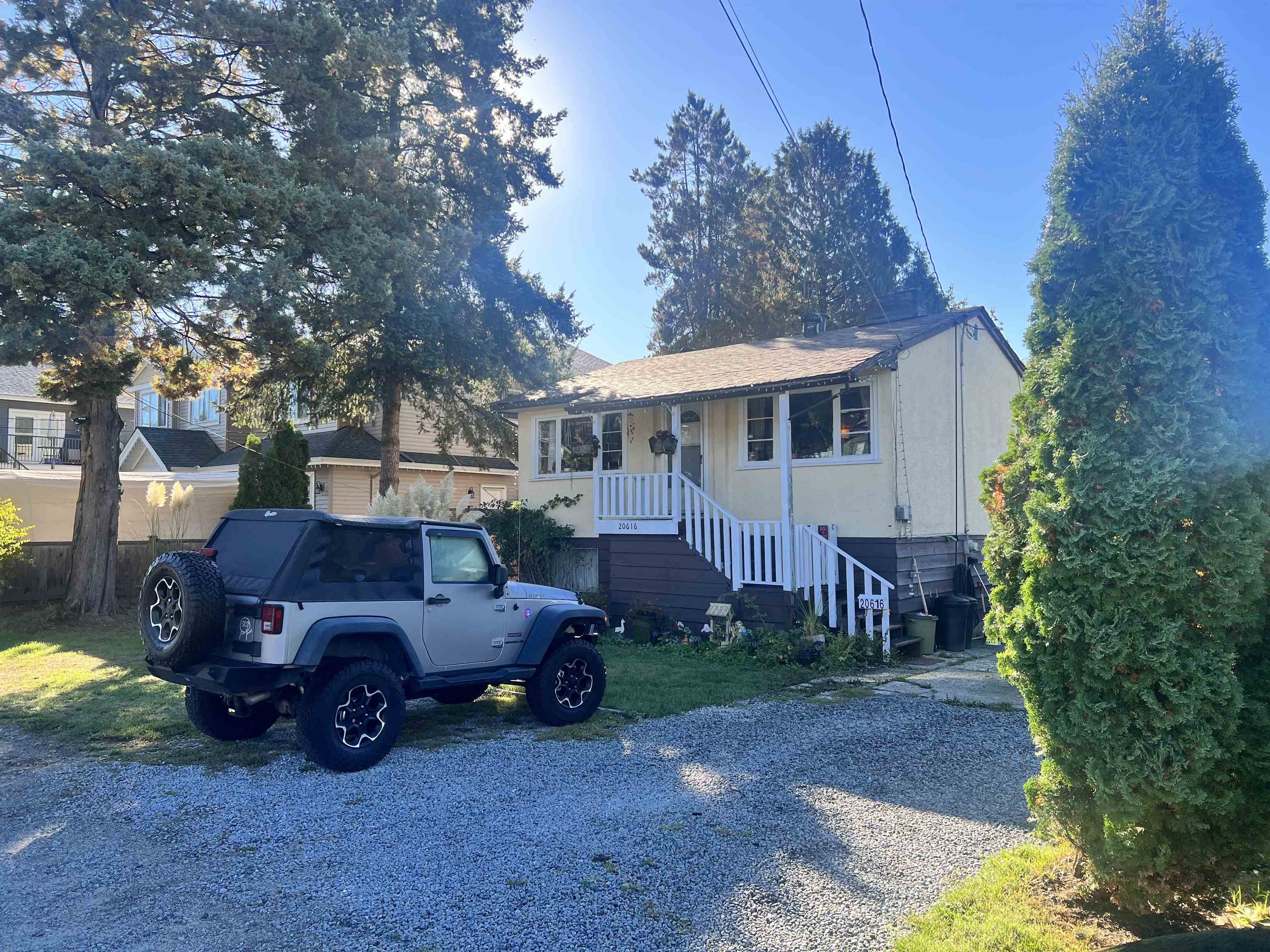 20616 113 Avenue, Maple Ridge, BC, V2X 1E3 - 2