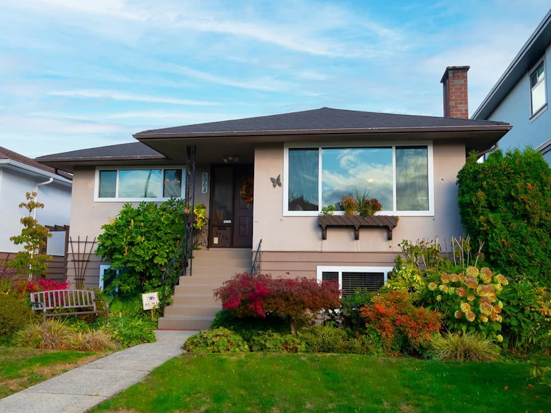 6964 Inverness Street, Vancouver BC V5X 4G5