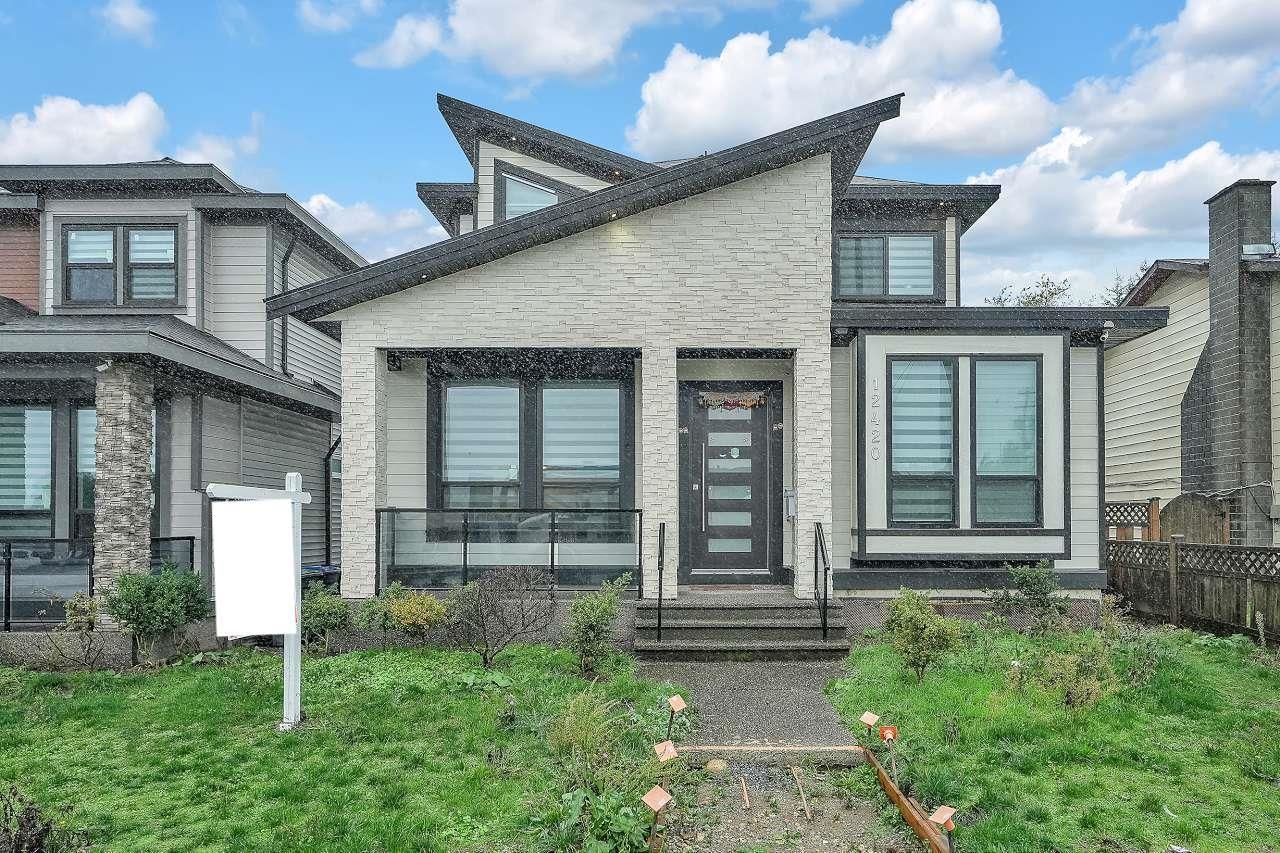 12420 80 Avenue, Surrey, BC, V3W 3A5