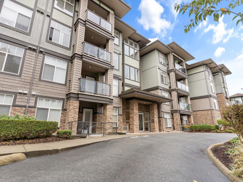 304 - 33338 Mayfair Avenue, Abbotsford BC V2S 0A4
