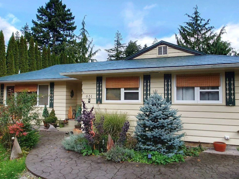 631 Fraser Avenue, Hope BC V0X 1L0