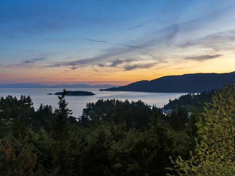 5532 Westhaven Road, West Vancouver, BC, V7W 3E9
