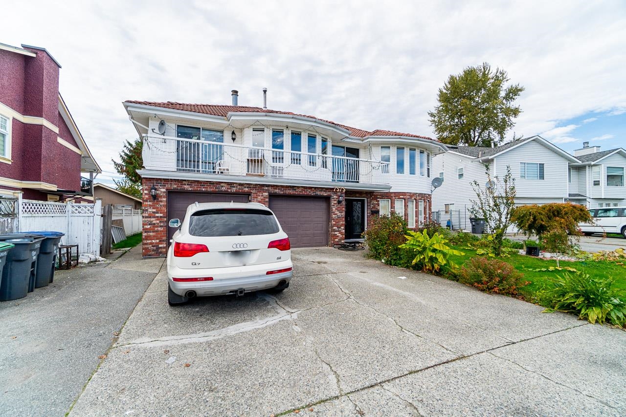 For sale: 14208 36A AVENUE, Surrey, British Columbia V4P0C2 - R2828170