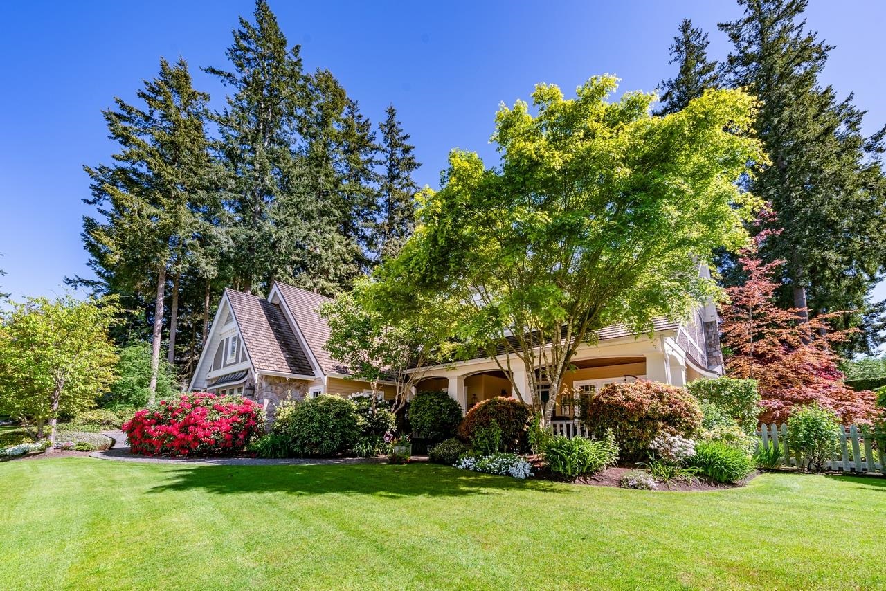 2296 Chantrell Park Drive, Surrey, BC, V4A 9W8