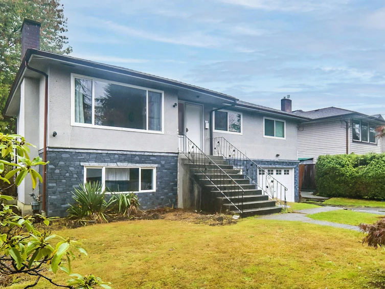 1119 Sprice Avenue, Coquitlam, BC, V3J 2P3