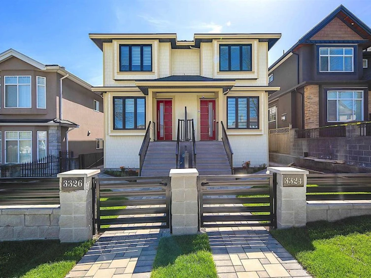 3324 E 2nd Avenue, Vancouver, BC, V5M 1G5