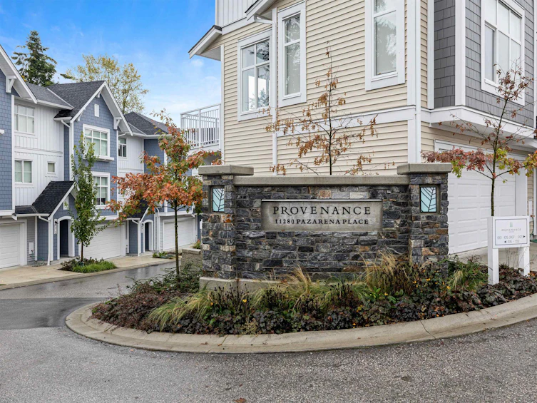 1069-11280 Pazarena Place, Maple Ridge, BC, V2X 9H8 - 2