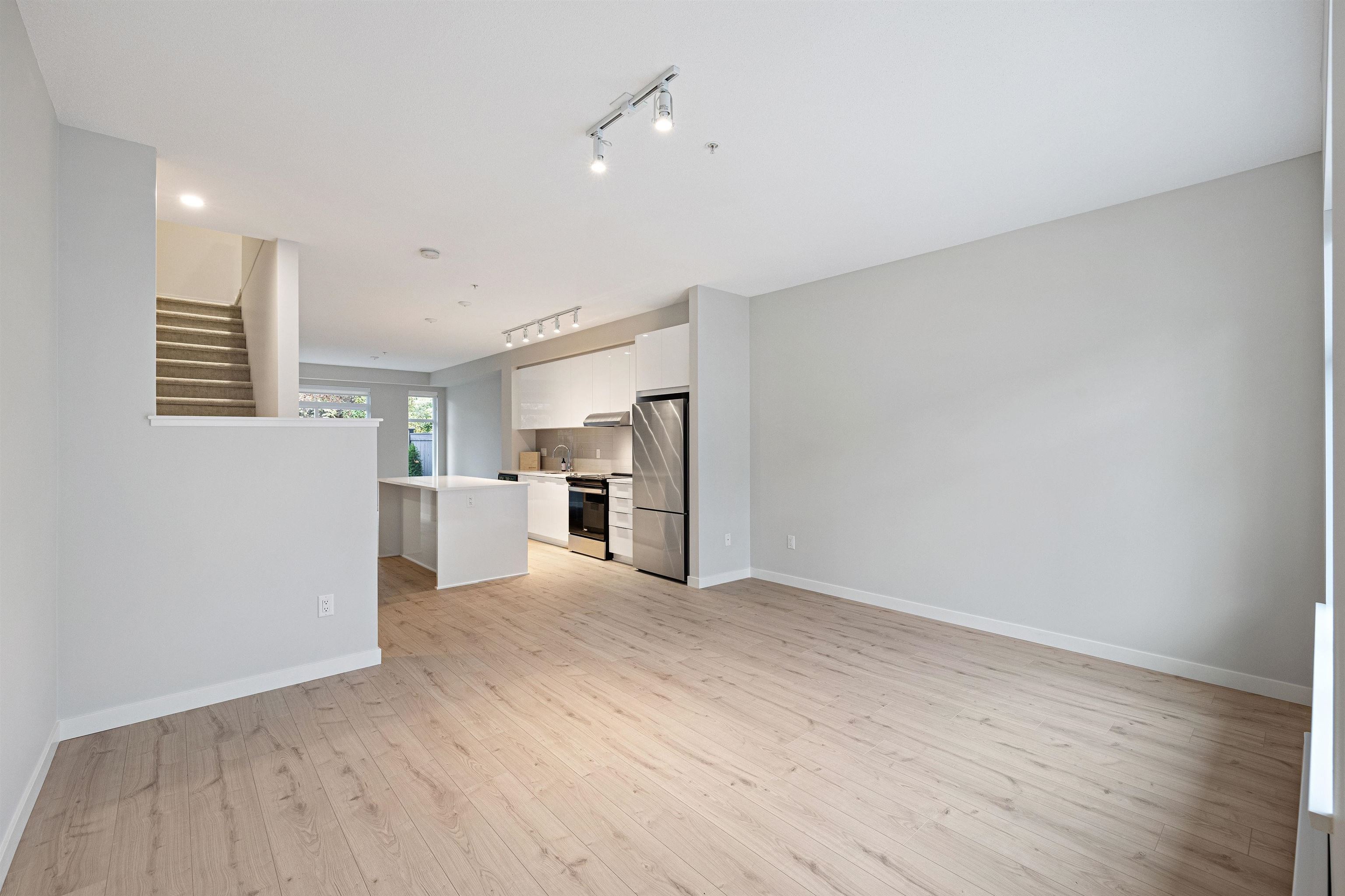 1069-11280 Pazarena Place, Maple Ridge, BC, V2X 9H8 - 19