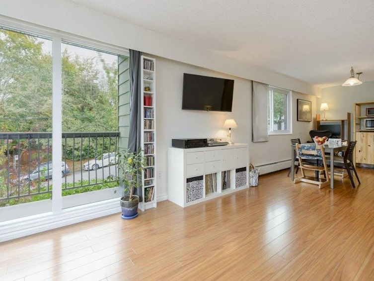 212-680 E 5th Avenue, Vancouver, BC, V5T 1J2