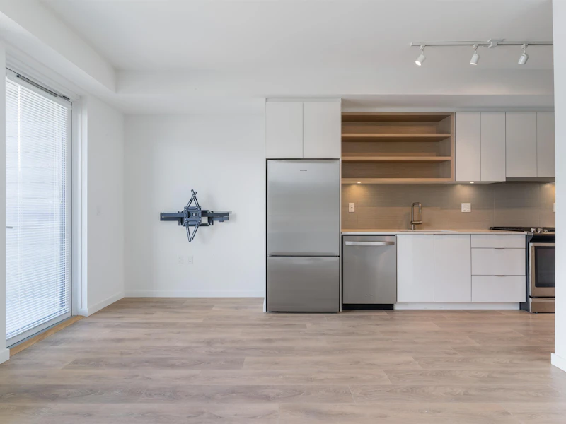 415 - 725 Marine Drive, North Vancouver BC