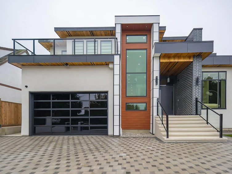 1610 Giles Place, Burnaby, BC, V5A 3K6