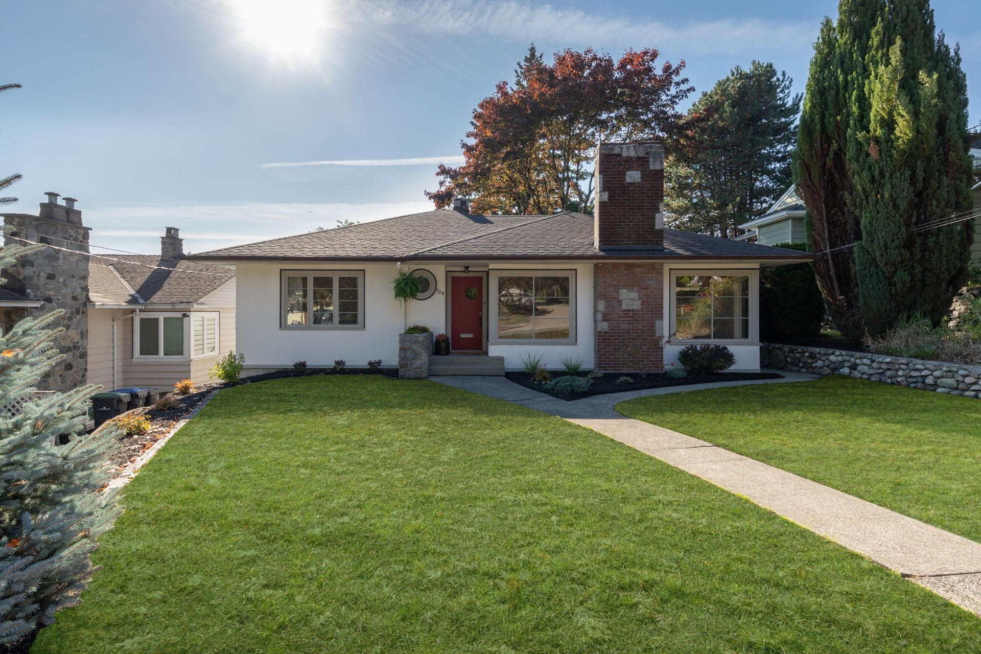 720 Nineteenth Street, New Westminster, BC, V3M 4V2