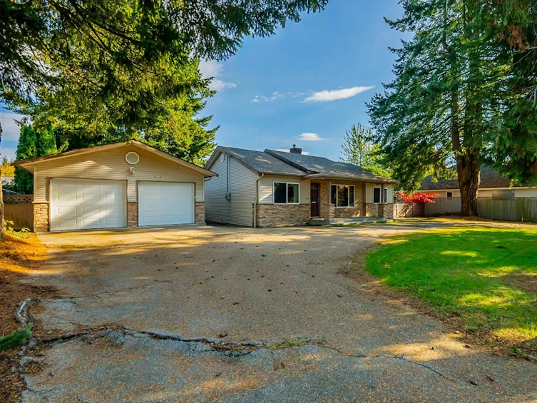 6144 170 Street, Surrey, BC, V3S 3Y8