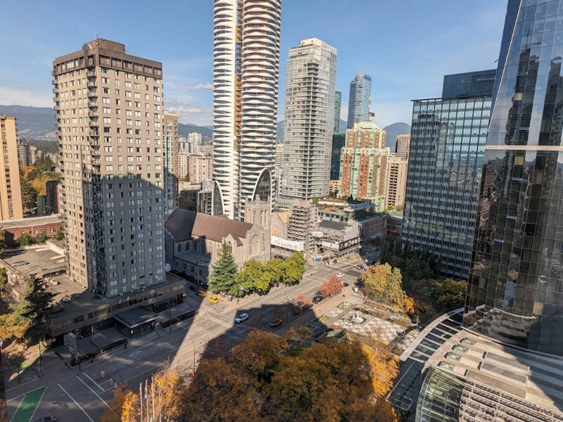 2104 - 1050 Burrard Street, Vancouver BC V6Z 2S3