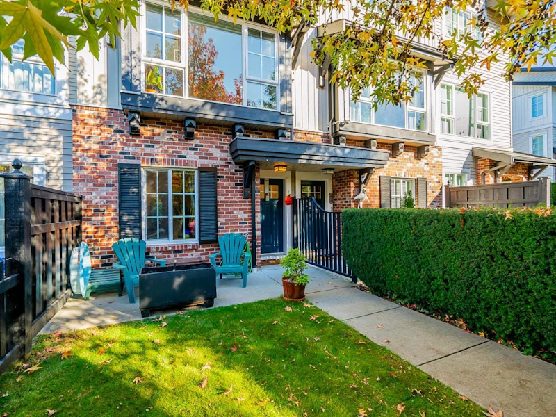 61 - 2450 161a Street, Surrey BC V3Z 8K4