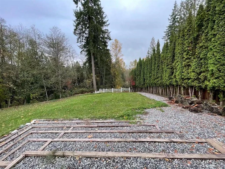 24442 112 Avenue, Maple Ridge, BC, V2W 1H5 - 2