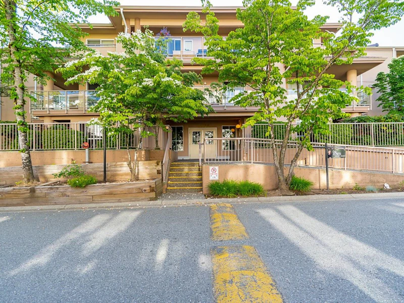 107 - 14980 101a Avenue, Surrey BC V3R 0T1