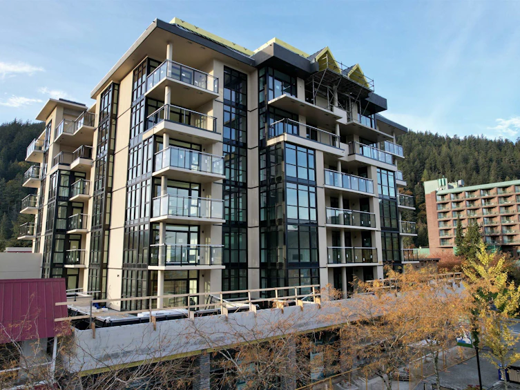 302-120 Esplanade Avenue, Harrison Hot Springs, BC, V0M 1K0