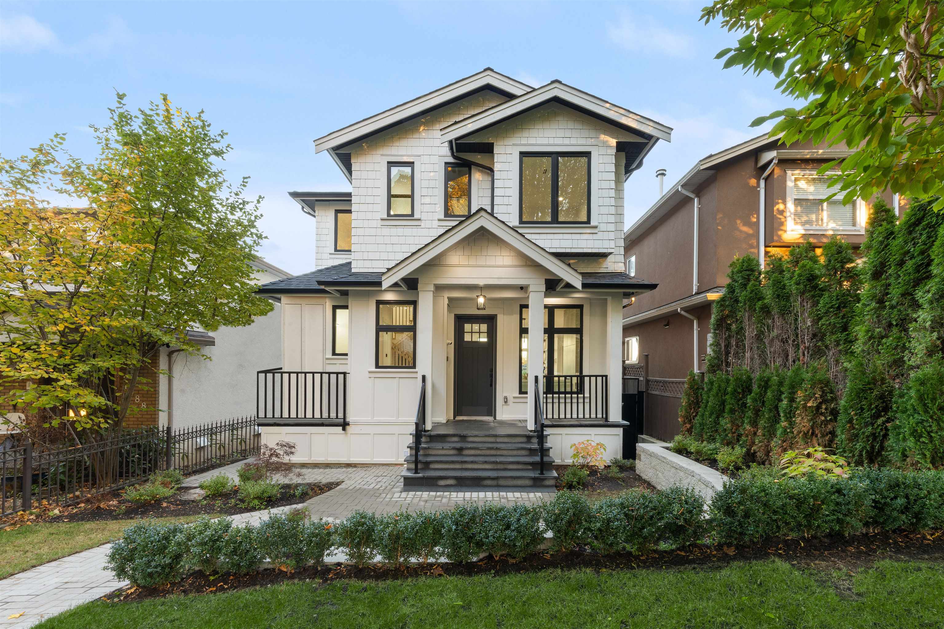 4990 Sherbrooke Street, Vancouver, BC, V5W 3M2