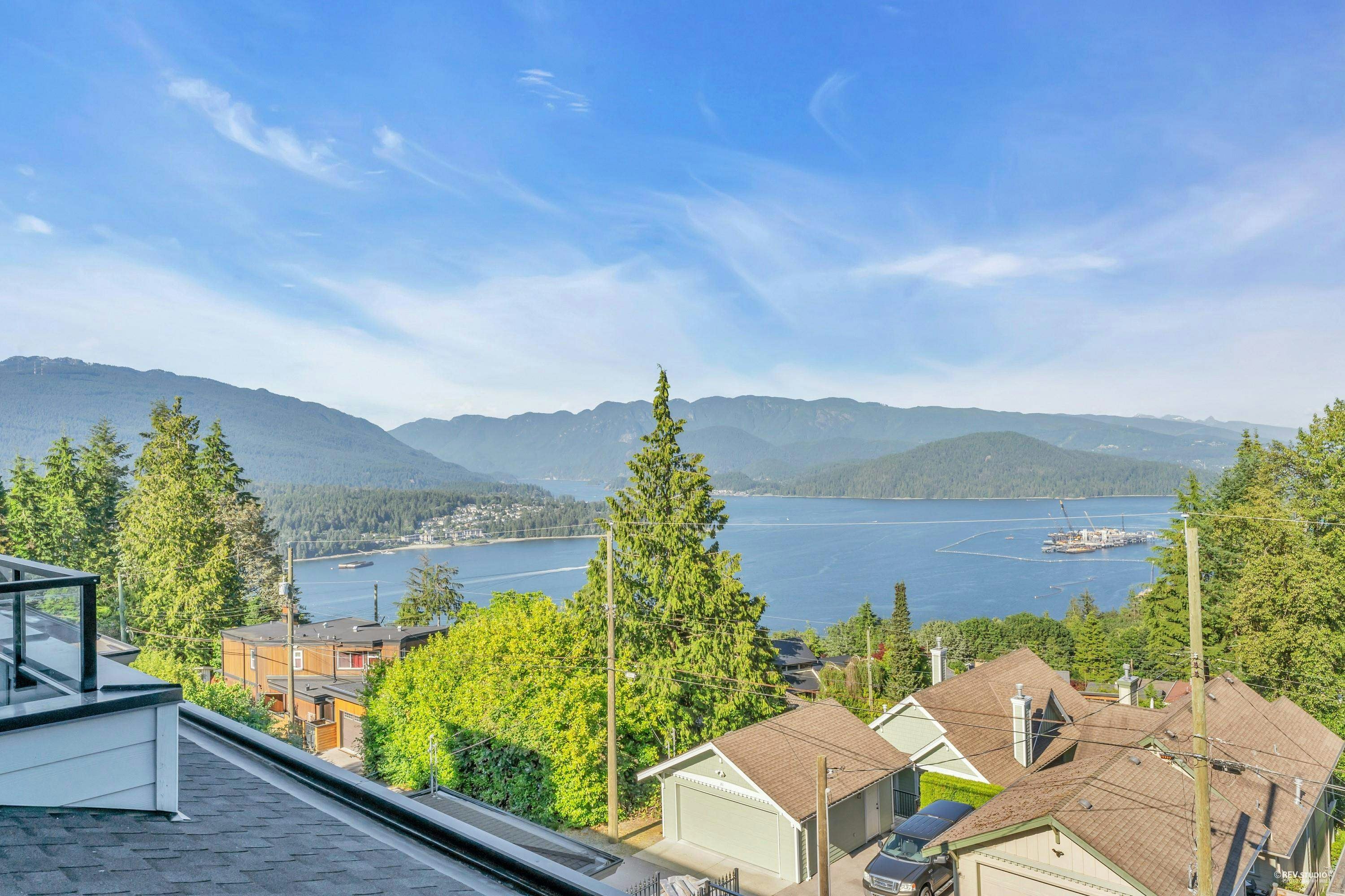 206 N Ellesmere Avenue, Burnaby, BC, V5B 1J8