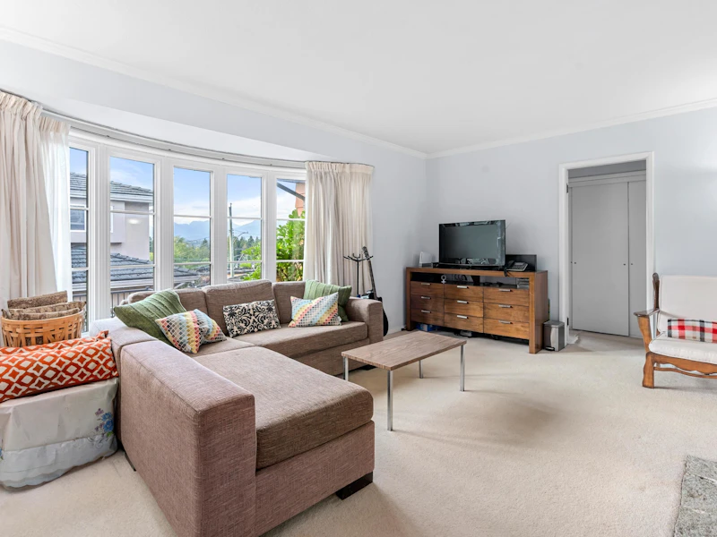 6220 Canada Way, Burnaby BC V5E 3P2
