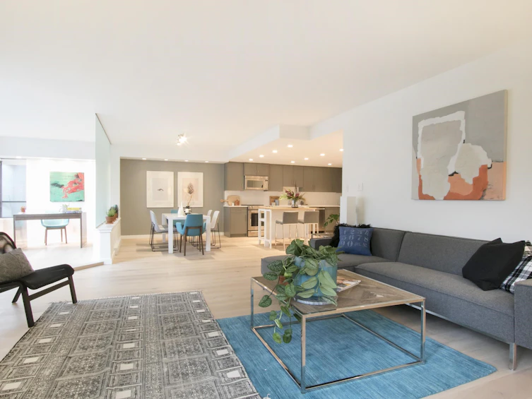 103-738 Broughton Street, Vancouver, BC, V6G 3A7