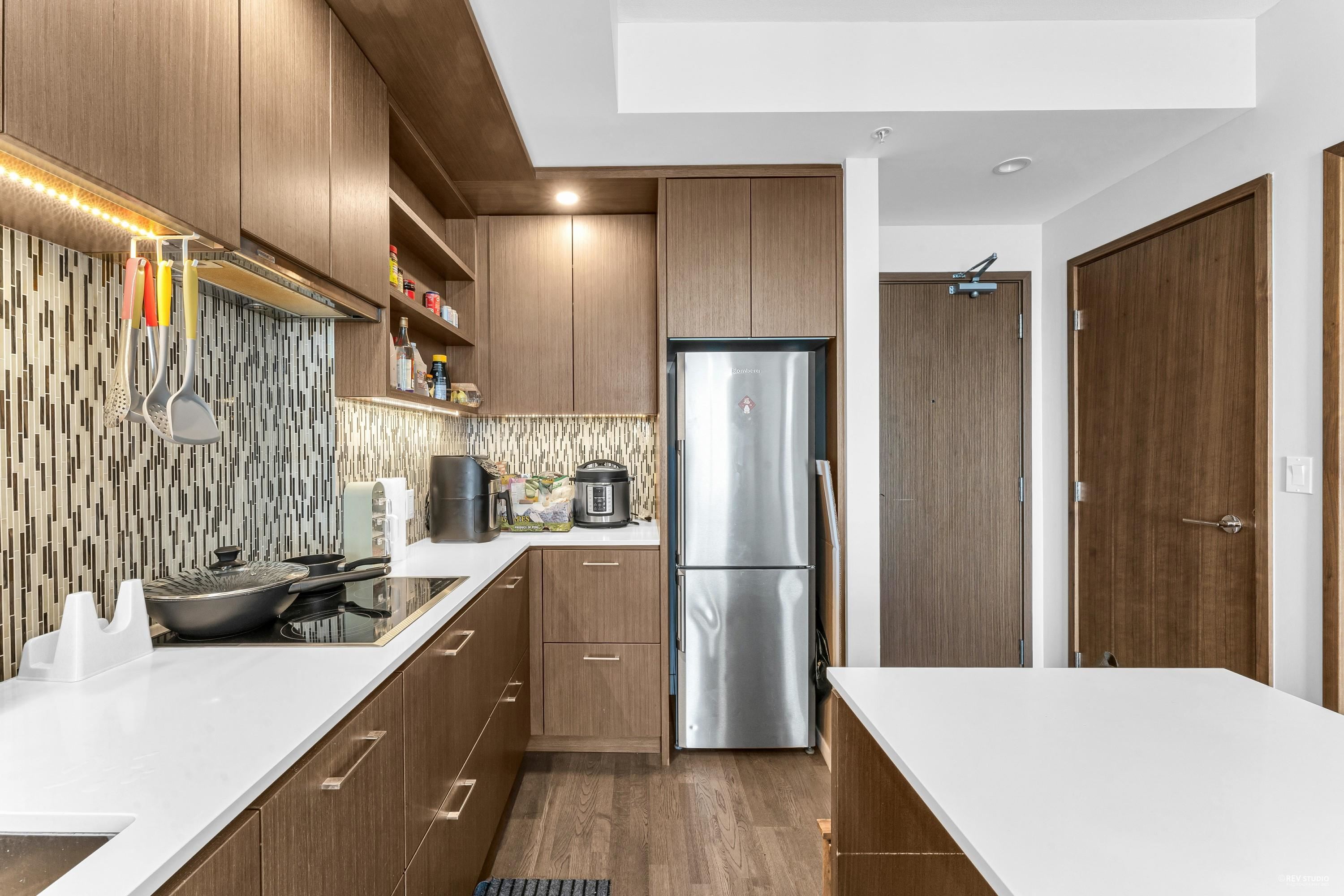2702-13495 Central Avenue, Surrey, BC, V3T 0K2