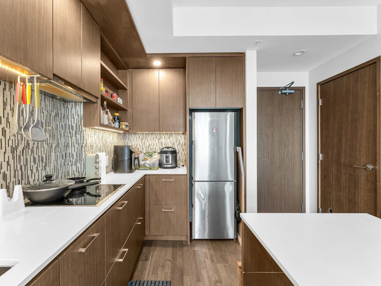 2702-13495 Central Avenue, Surrey, BC, V3T 0K2