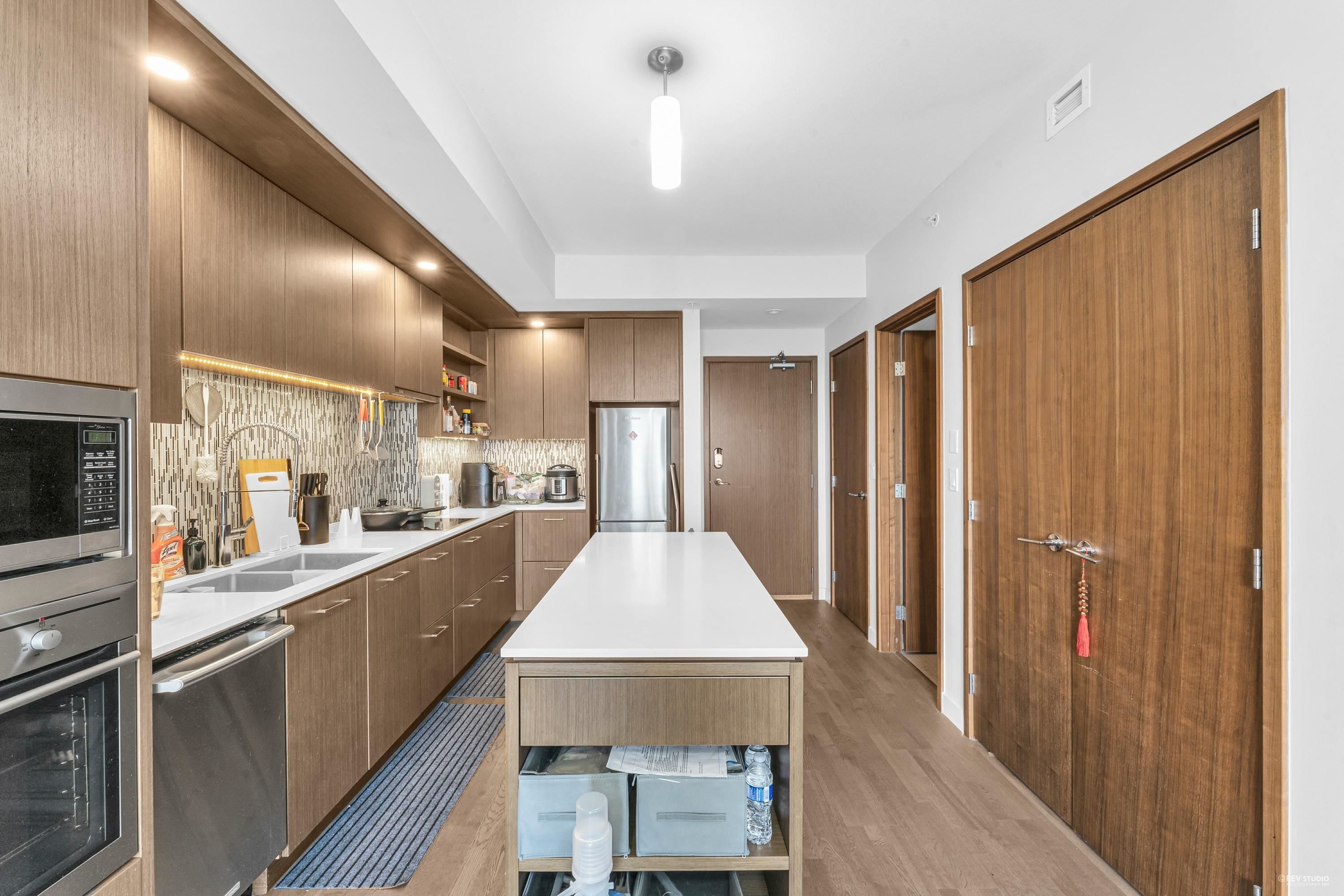 2702-13495 Central Avenue, Surrey, BC, V3T 0K2 - 3