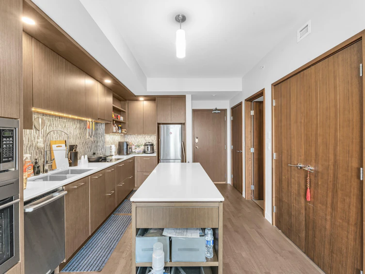 2702-13495 Central Avenue, Surrey, BC, V3T 0K2 - 3