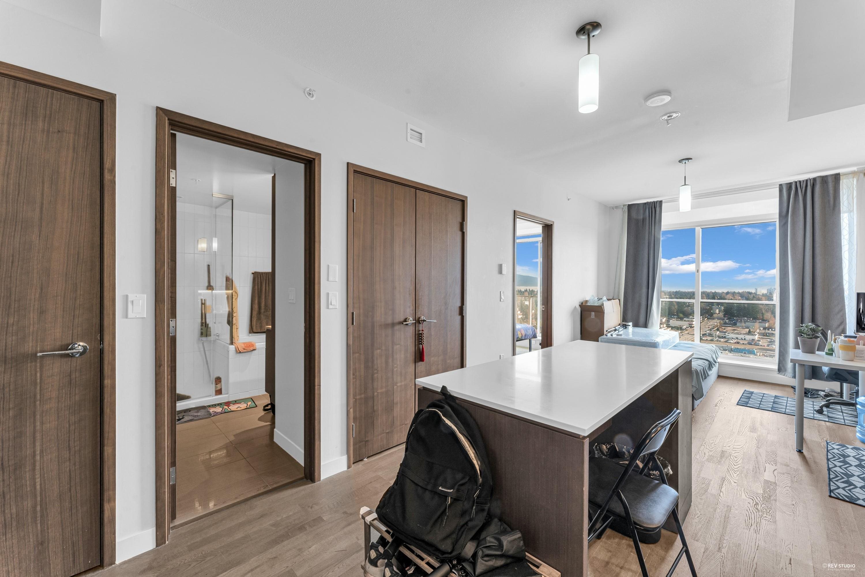 2702-13495 Central Avenue, Surrey, BC, V3T 0K2 - 6