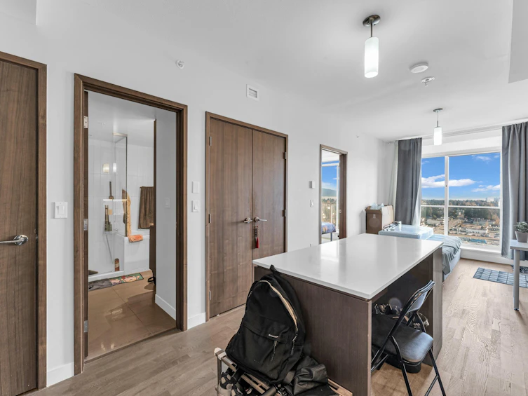 2702-13495 Central Avenue, Surrey, BC, V3T 0K2 - 6